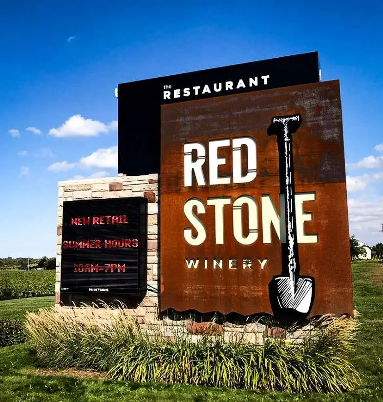 Redstone Winery MS — monument sign by Pride Visual Solutions